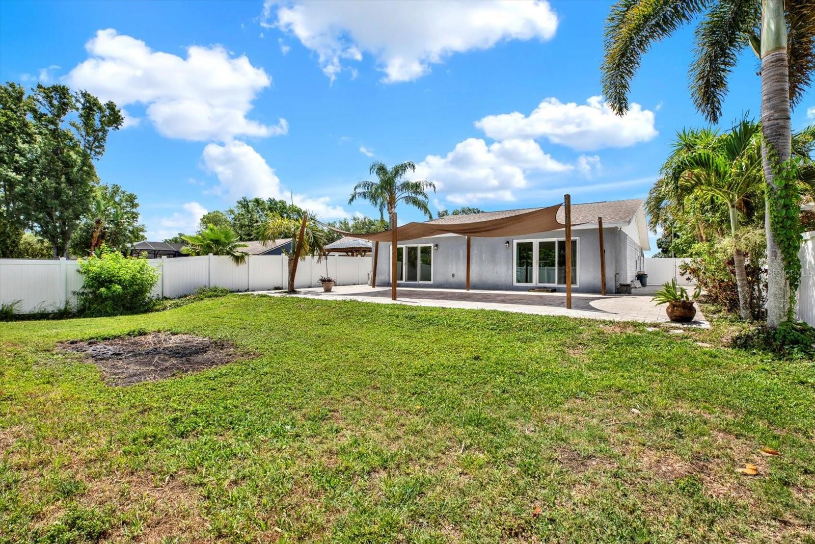 Image 16 of 18 For 5875 Darren Court N