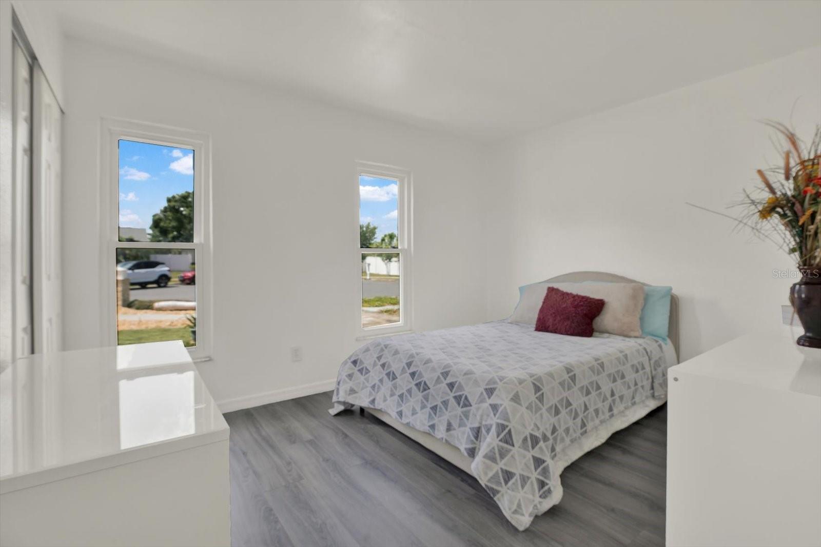 Image 8 of 18 For 5875 Darren Court N