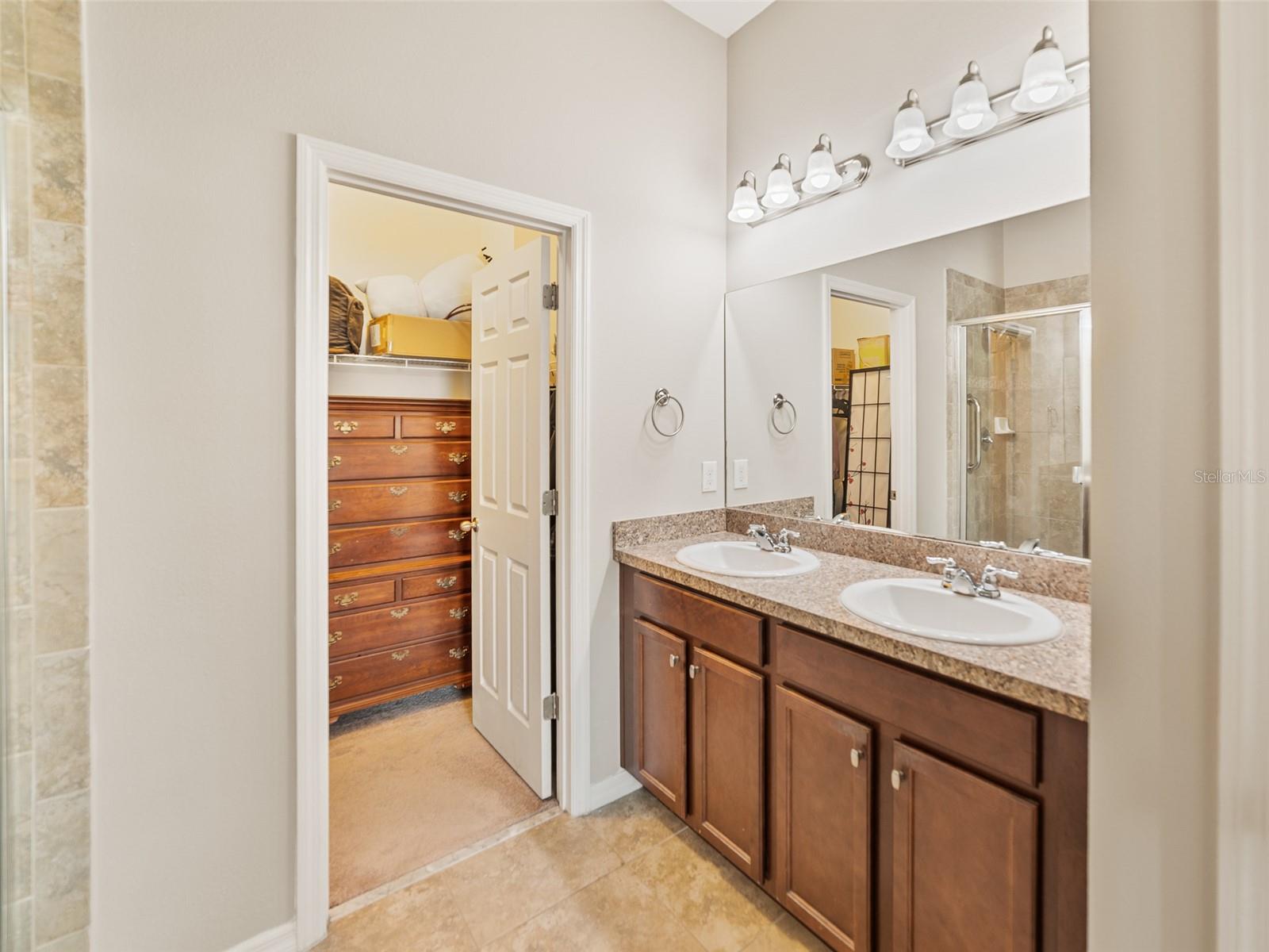 Listing photo id 10 for 6912 40th Lane N