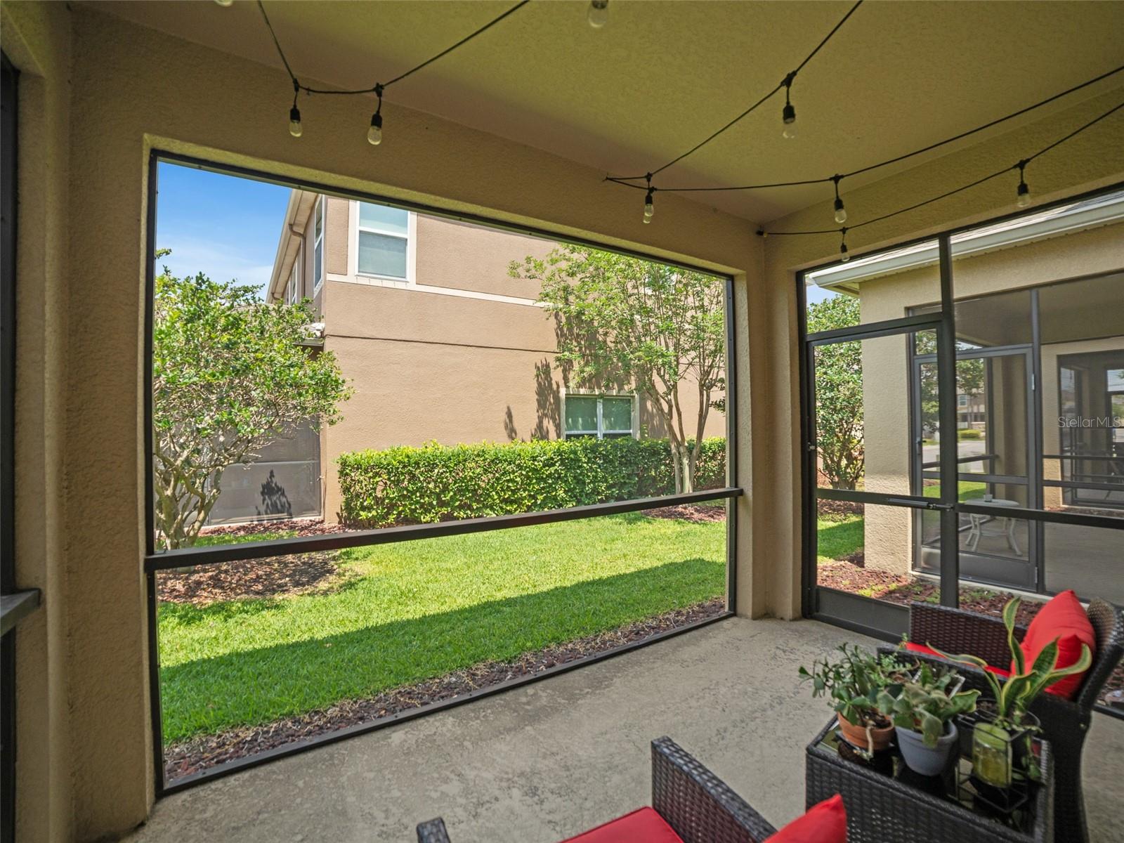 Listing photo id 17 for 6912 40th Lane N