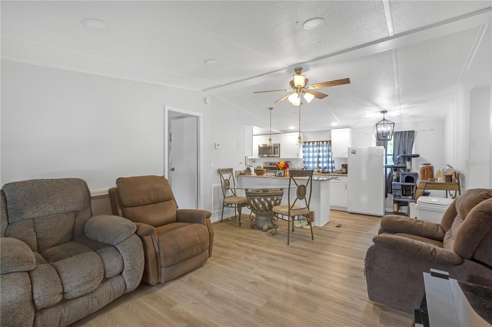 Image 4 of 8 For 34924 Talisman Street