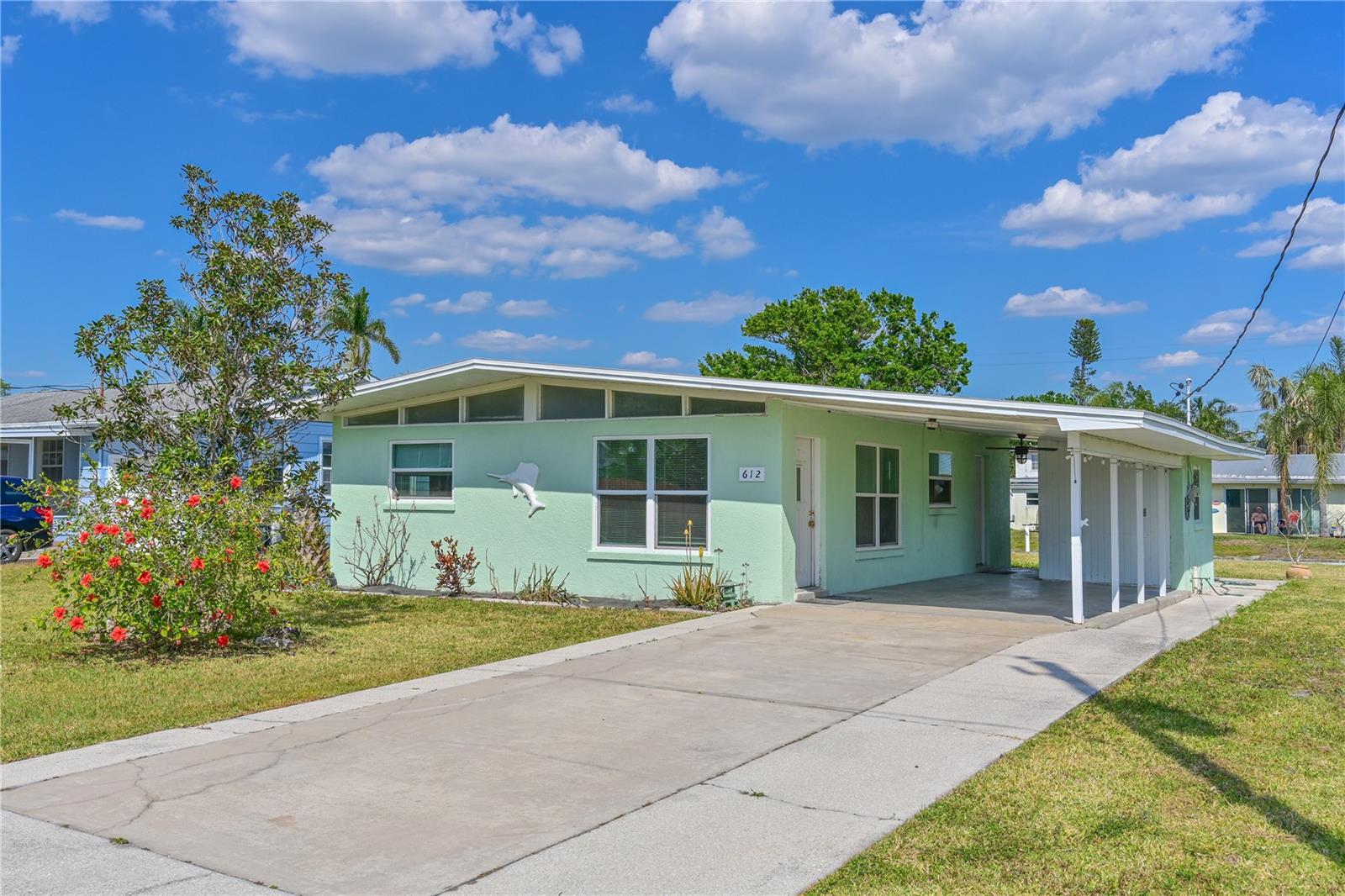 Image 6 of 29 For 612 Palm Avenue