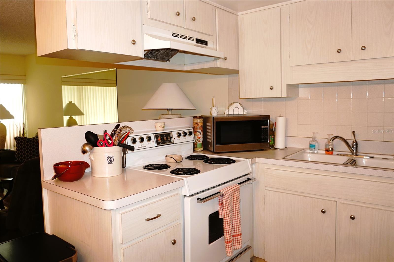 Image 10 of 26 For 4345 Tahitian Gardens Circle C