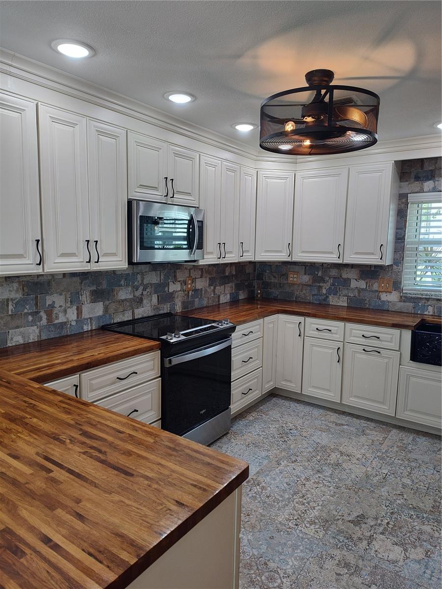Image 5 of 20 For 2700 Bayshore Blvd #561  561