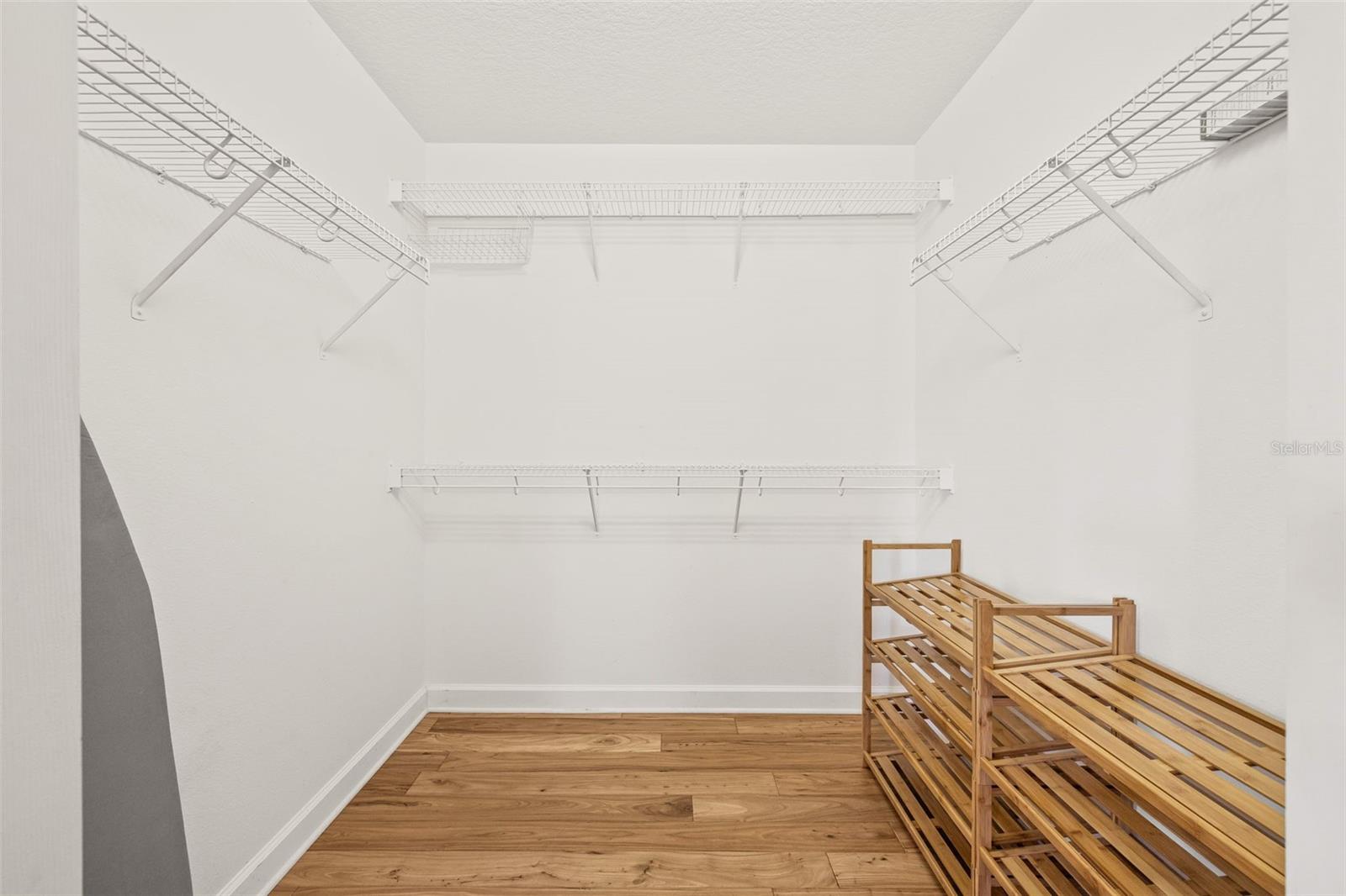 Image 34 of 56 For 113 Melville Avenue 3