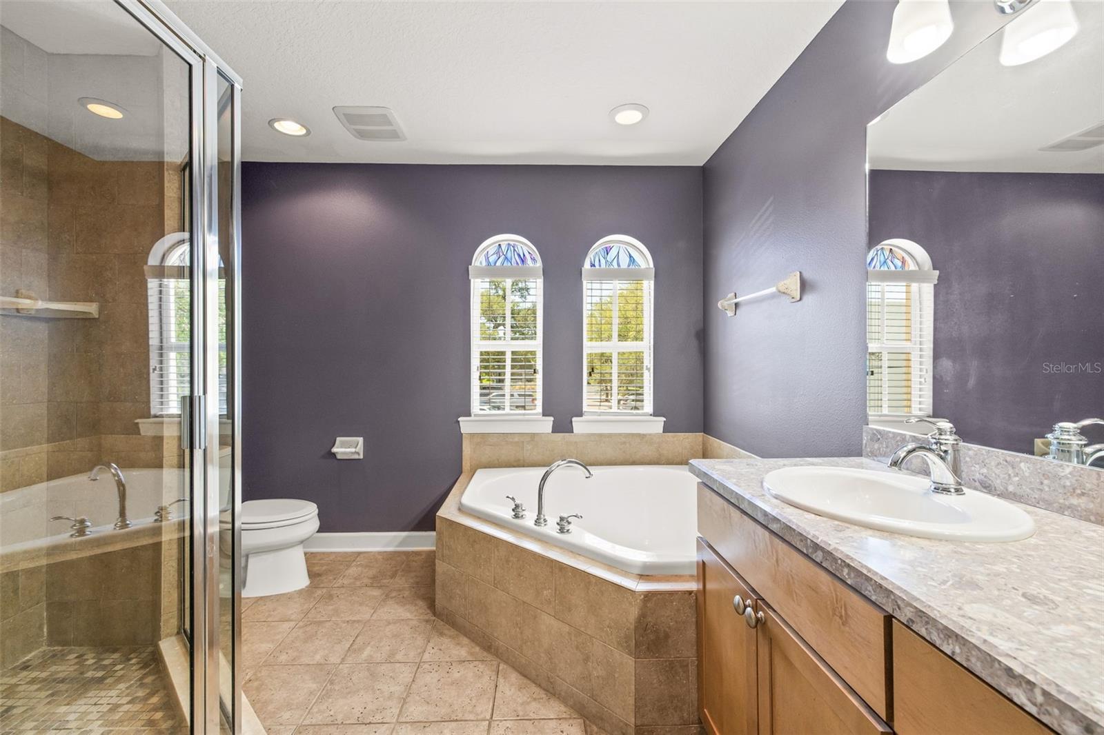 Image 36 of 56 For 113 Melville Avenue 3
