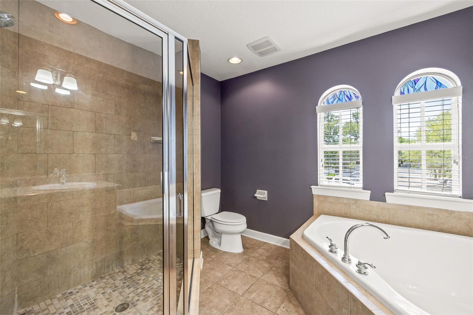 Image 37 of 56 For 113 Melville Avenue 3