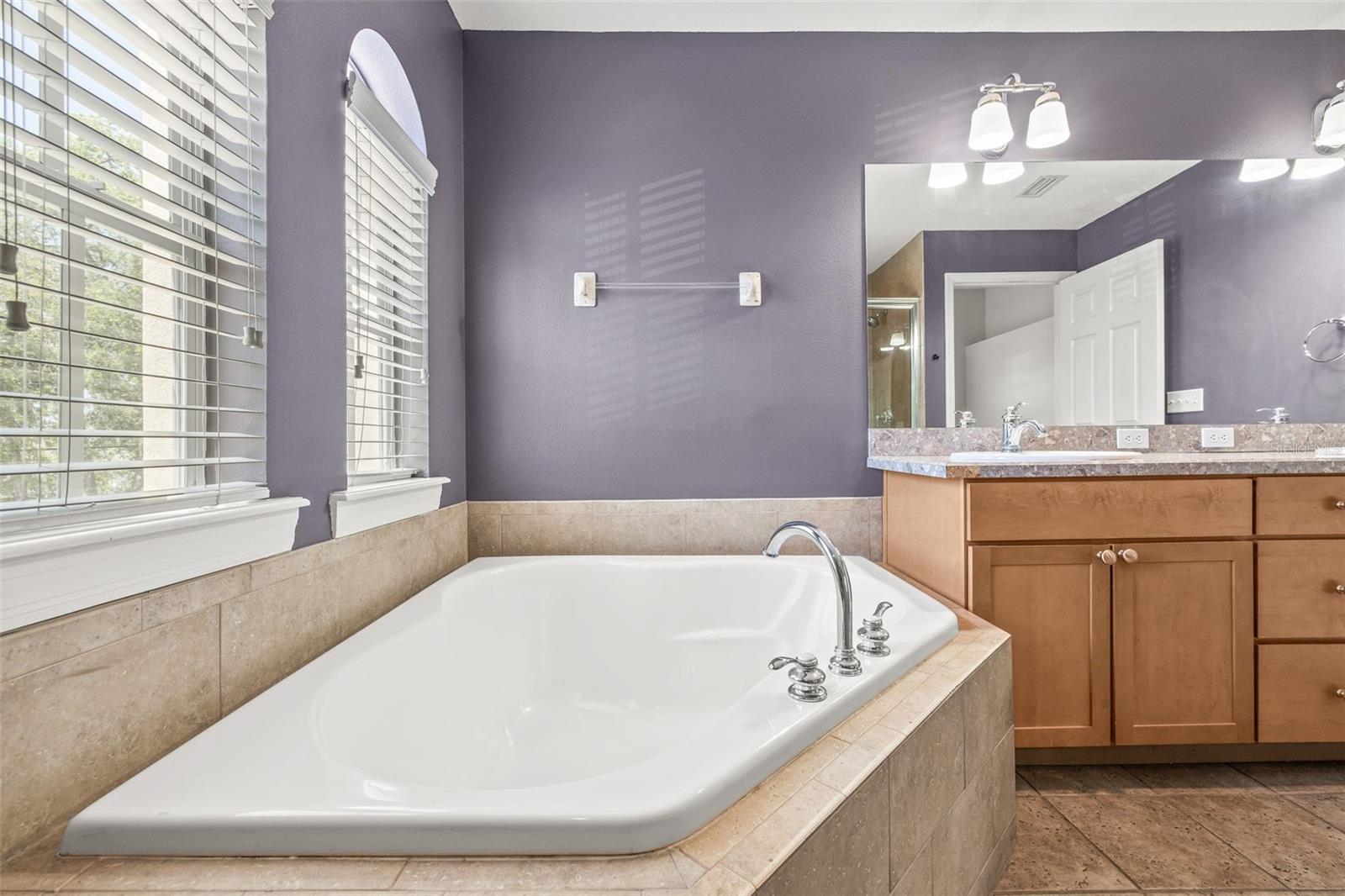 Image 39 of 56 For 113 Melville Avenue 3