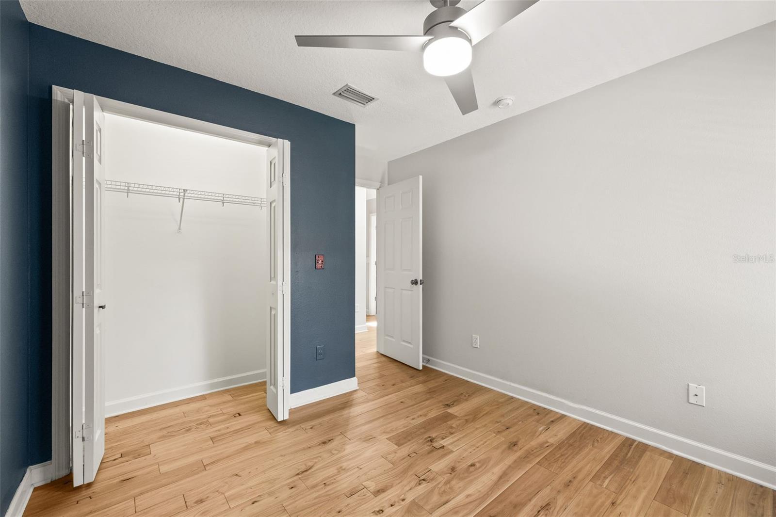 Image 45 of 56 For 113 Melville Avenue 3