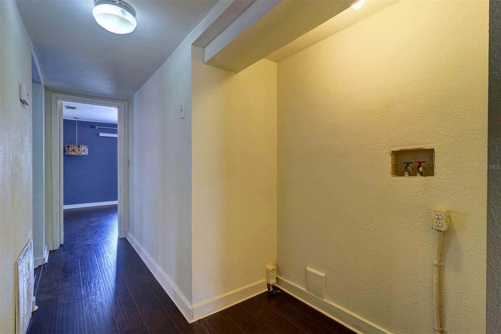 Image 12 of 22 For 520 4th Street Nw