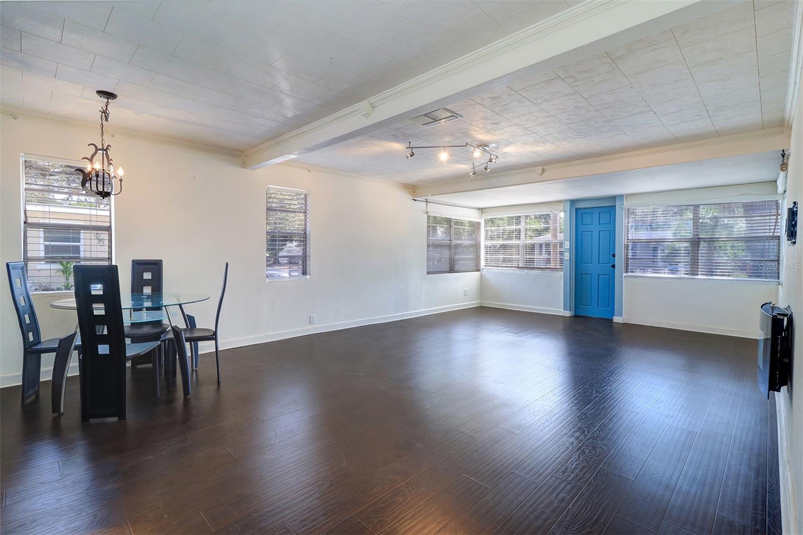 Image 5 of 22 For 520 4th Street Nw