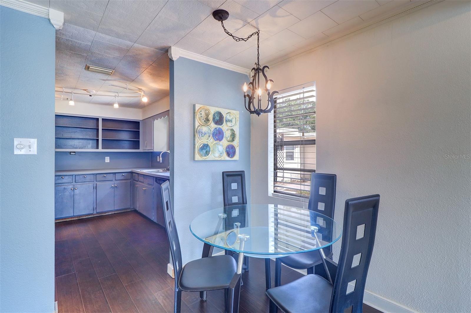 Image 8 of 22 For 520 4th Street Nw