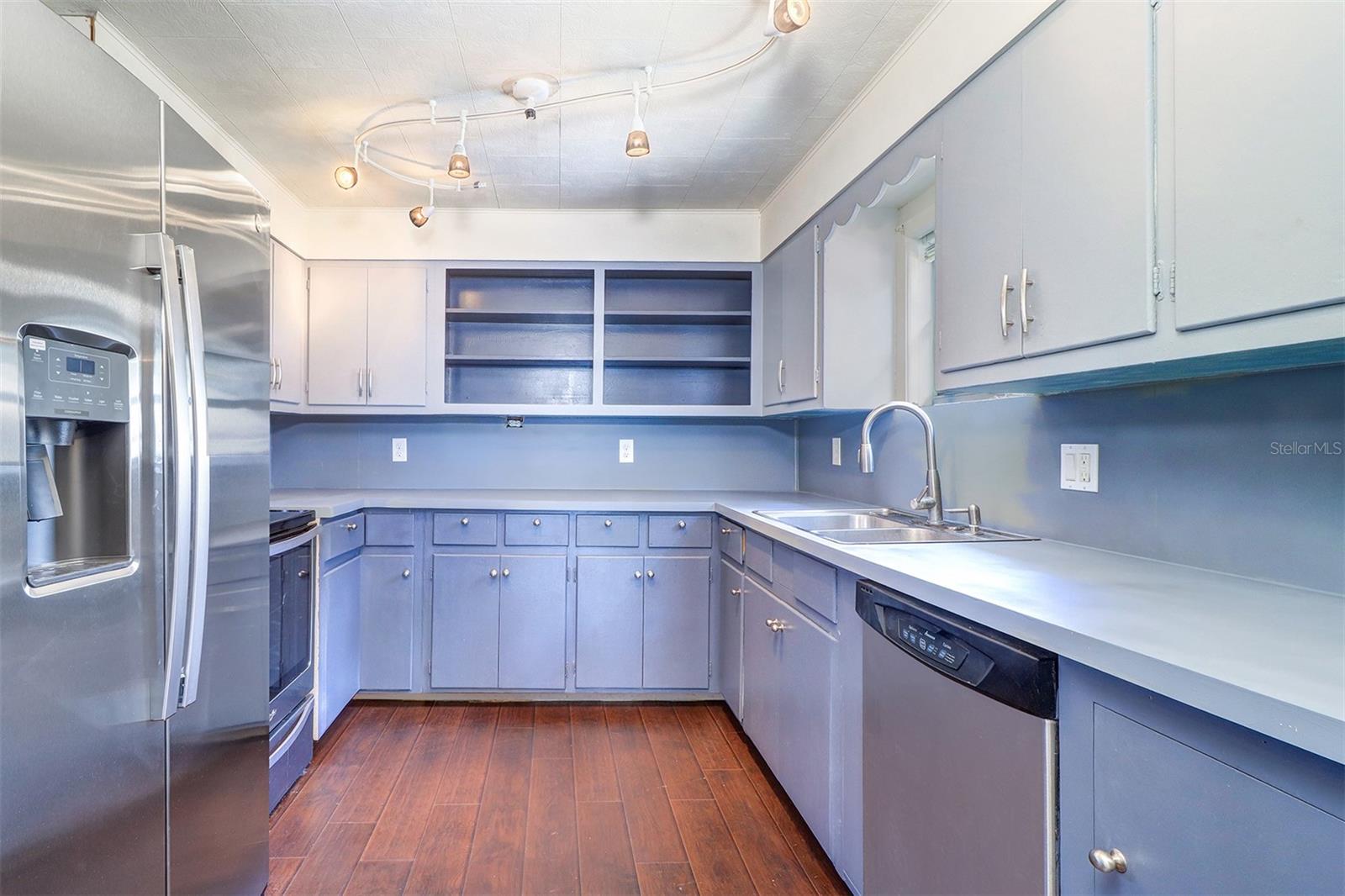 Image 9 of 22 For 520 4th Street Nw