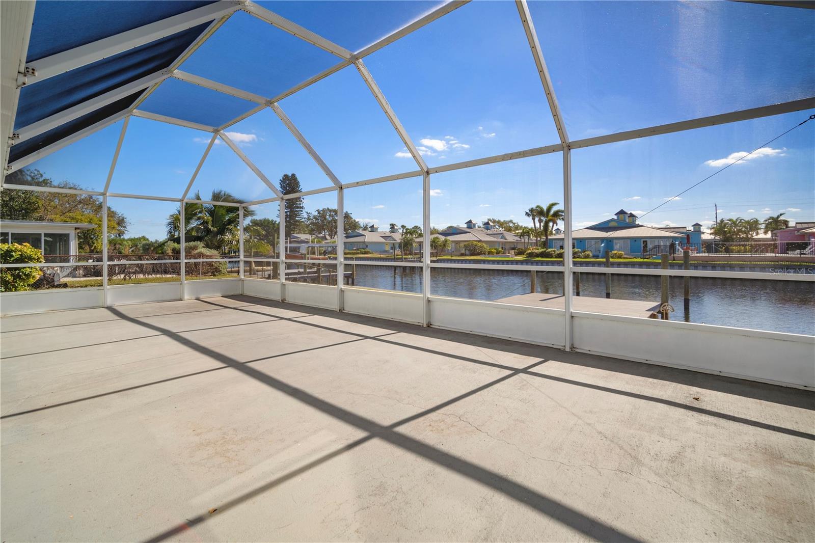 Image 16 of 39 For 910 Spindle Palm Way