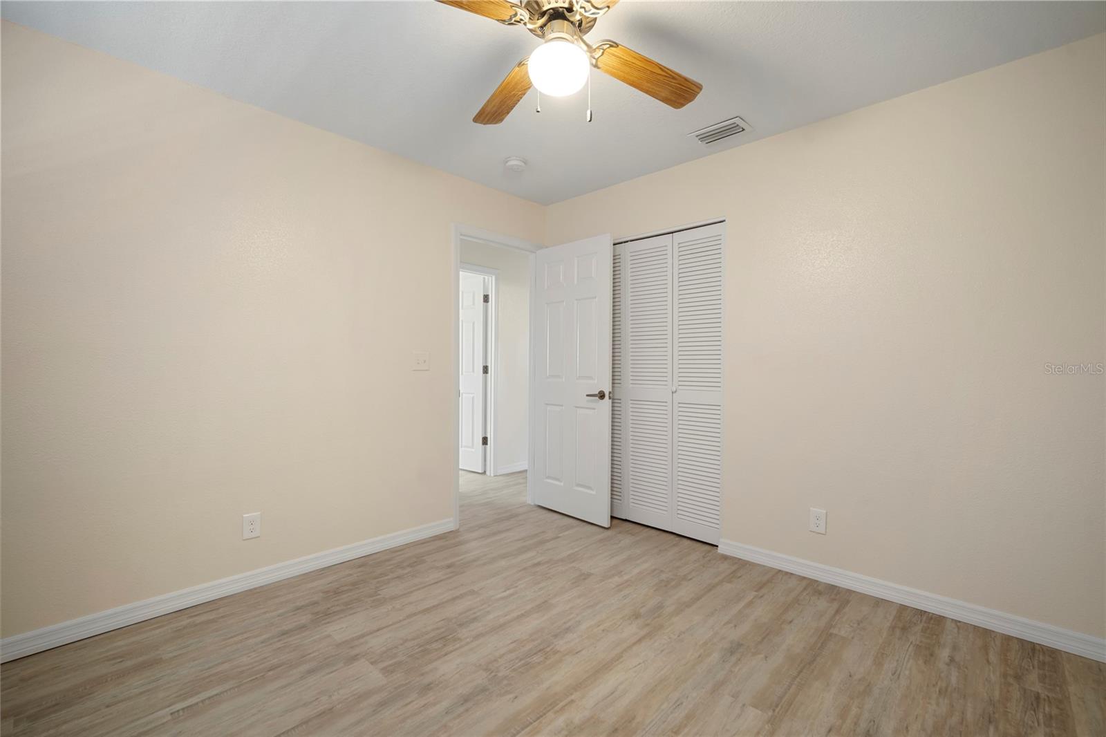 Image 30 of 39 For 910 Spindle Palm Way