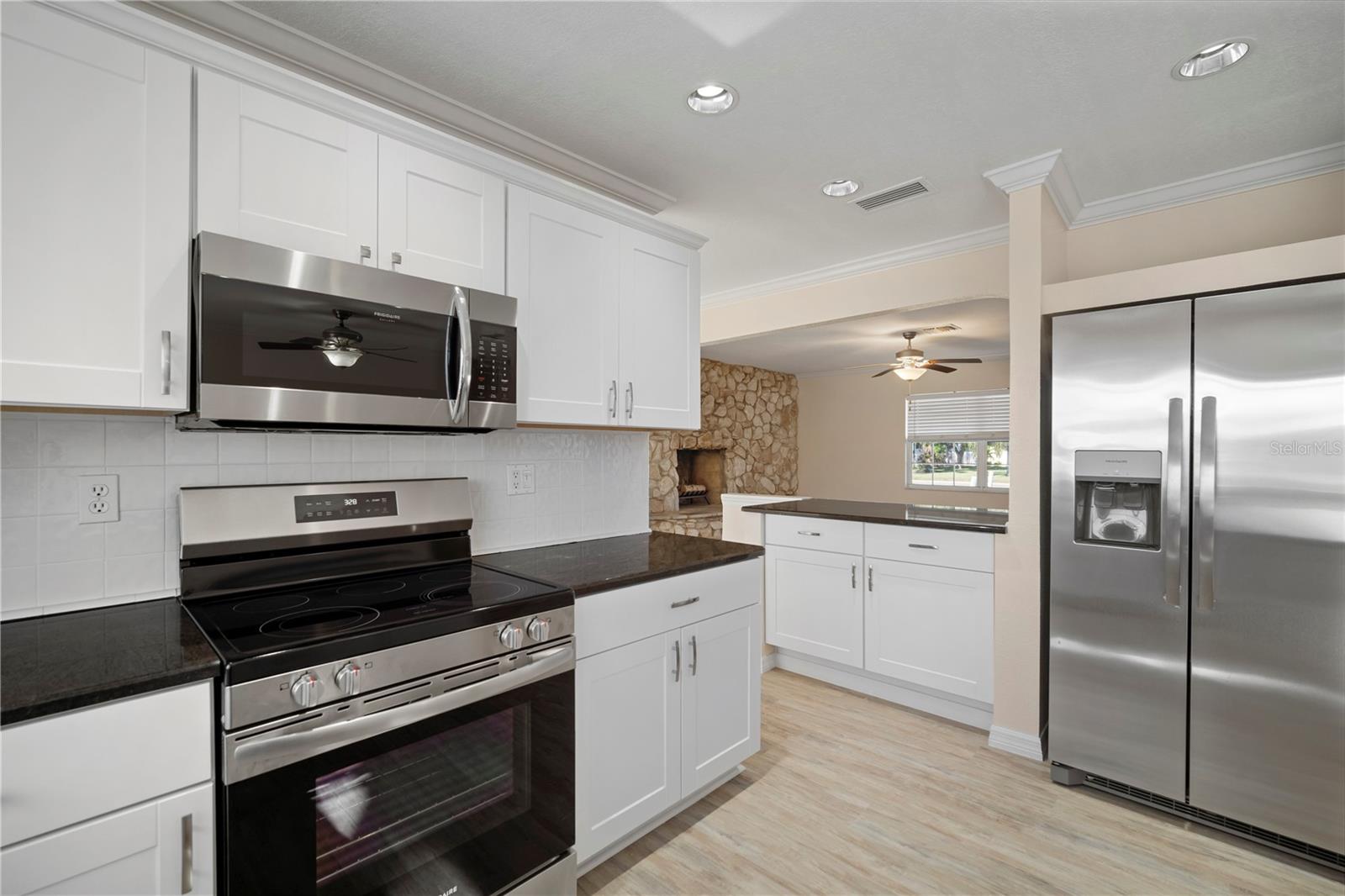 Image 5 of 39 For 910 Spindle Palm Way