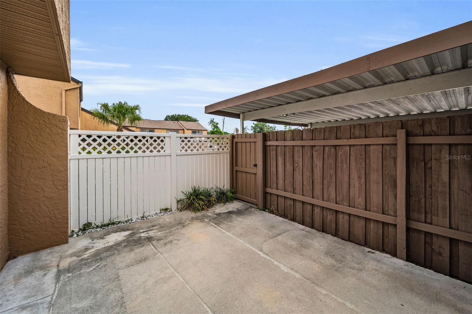 Image 23 of 42 For 1864 Clearbrooke Drive