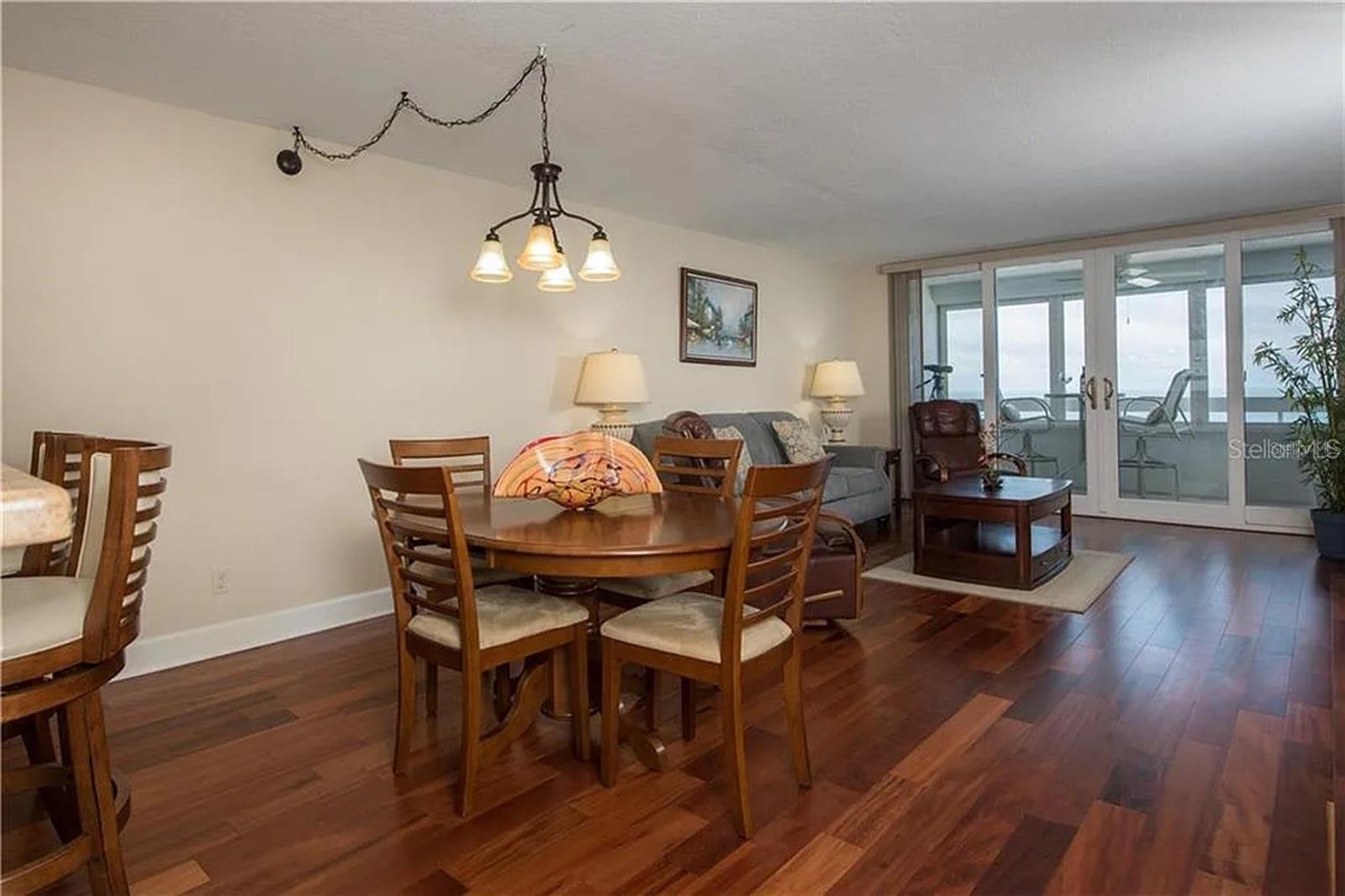 Image 9 of 40 For 17900 Gulf Boulevard 12c
