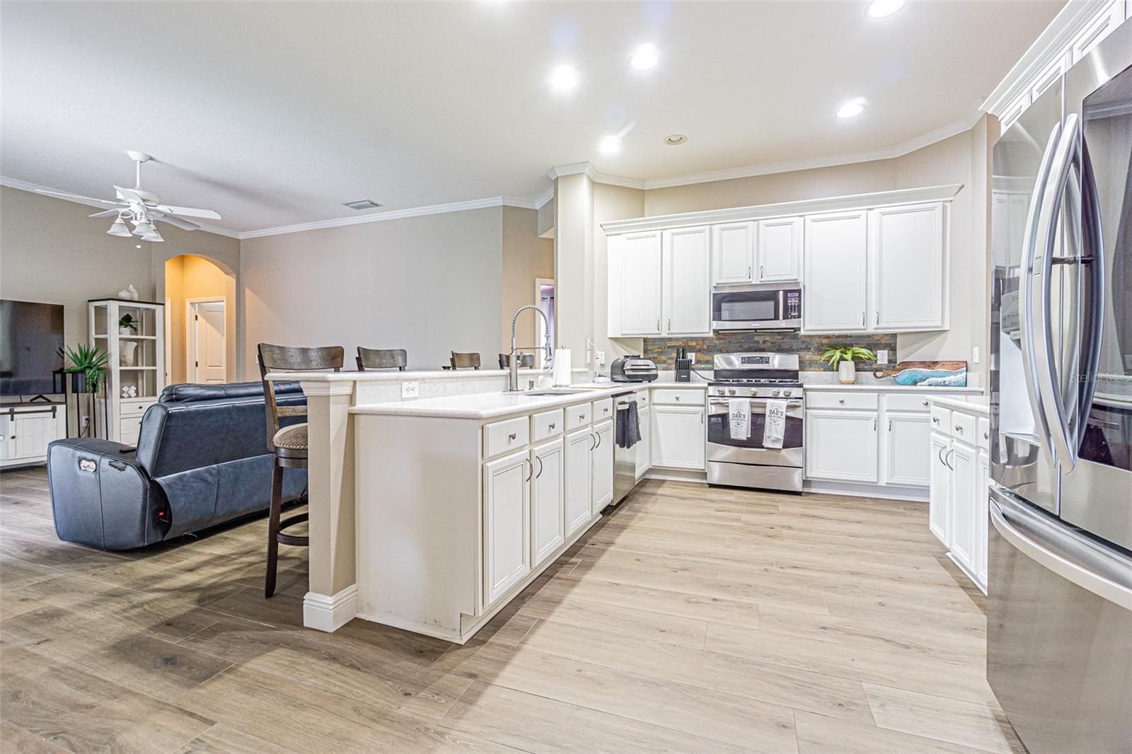 Image 10 of 43 For 5317 Pagnotta Place
