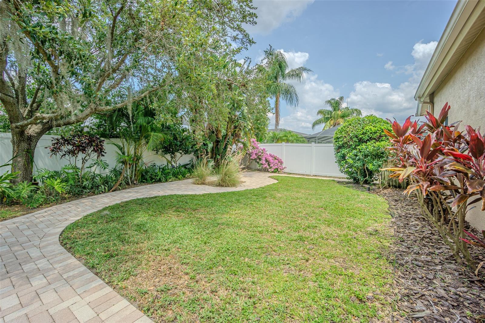Image 33 of 43 For 5317 Pagnotta Place