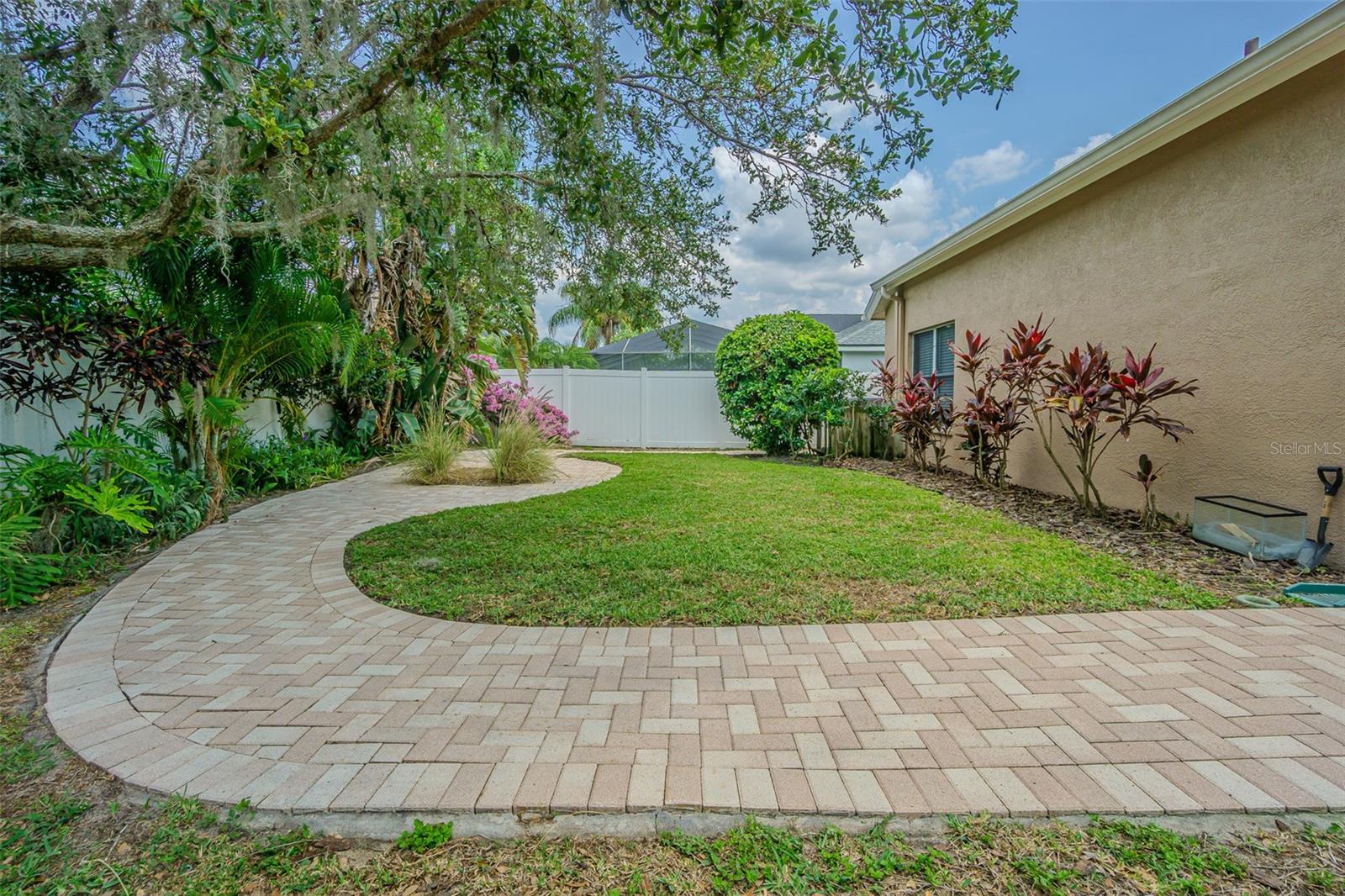 Image 36 of 43 For 5317 Pagnotta Place