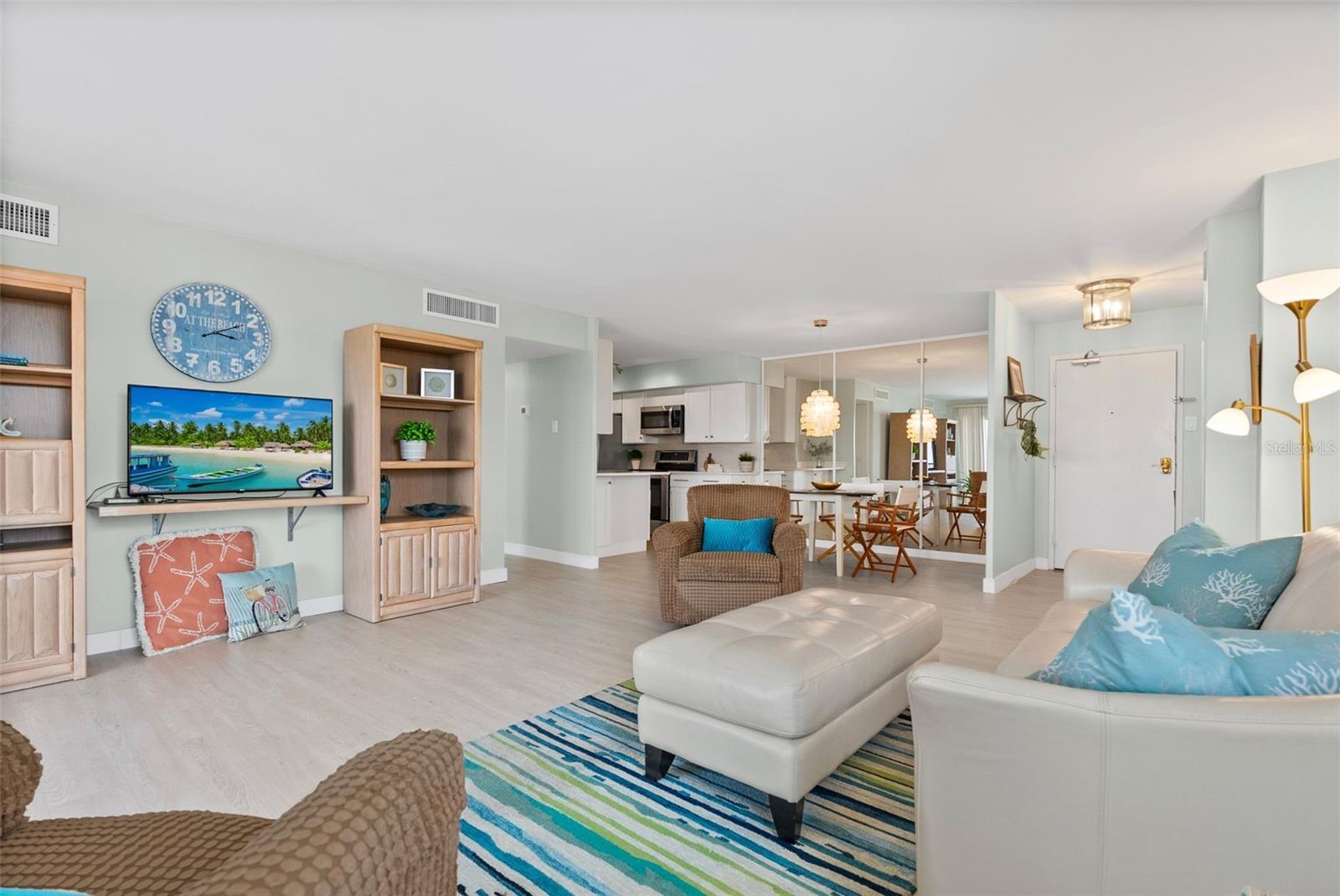 Image 13 of 60 For 10355 Paradise Boulevard 412