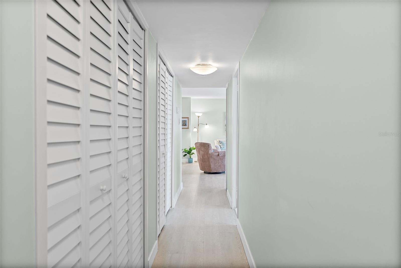 Image 22 of 60 For 10355 Paradise Boulevard 412