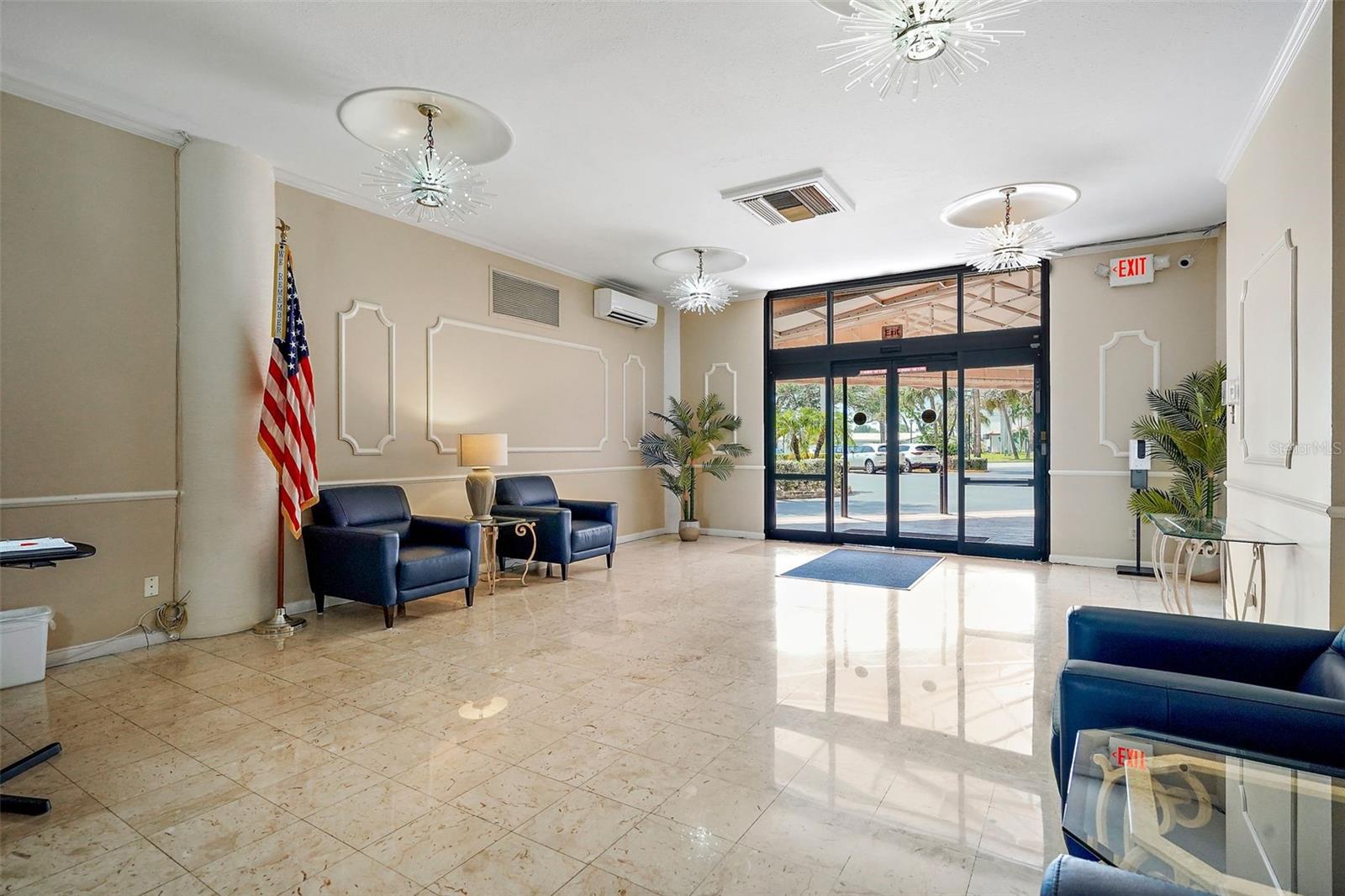 Image 33 of 60 For 10355 Paradise Boulevard 412