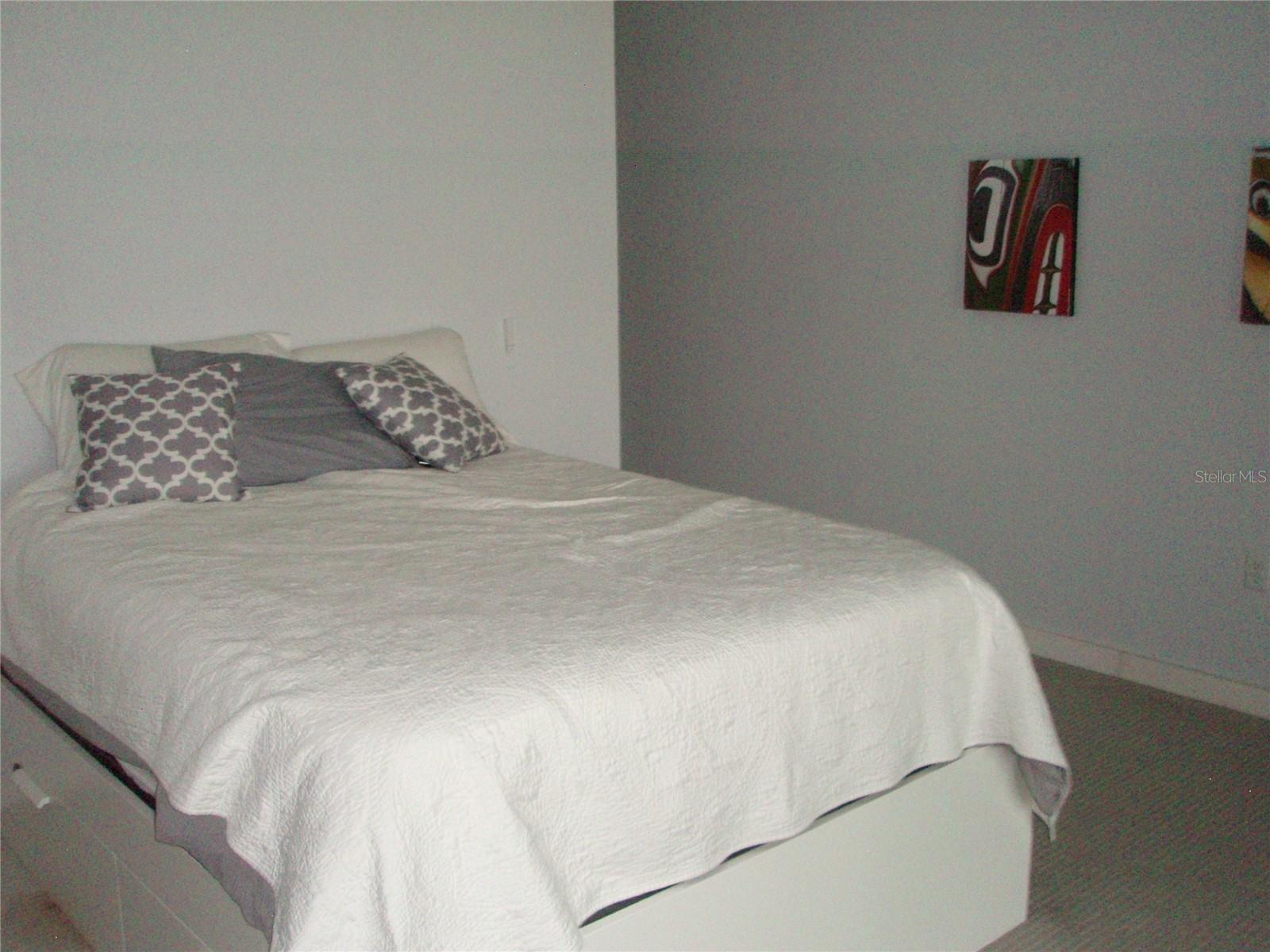 Image 6 of 20 For 2980 Haines Bayshore Road 124