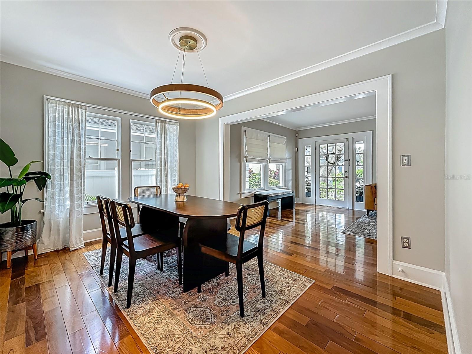 Image 16 of 60 For 231 15th Avenue Ne