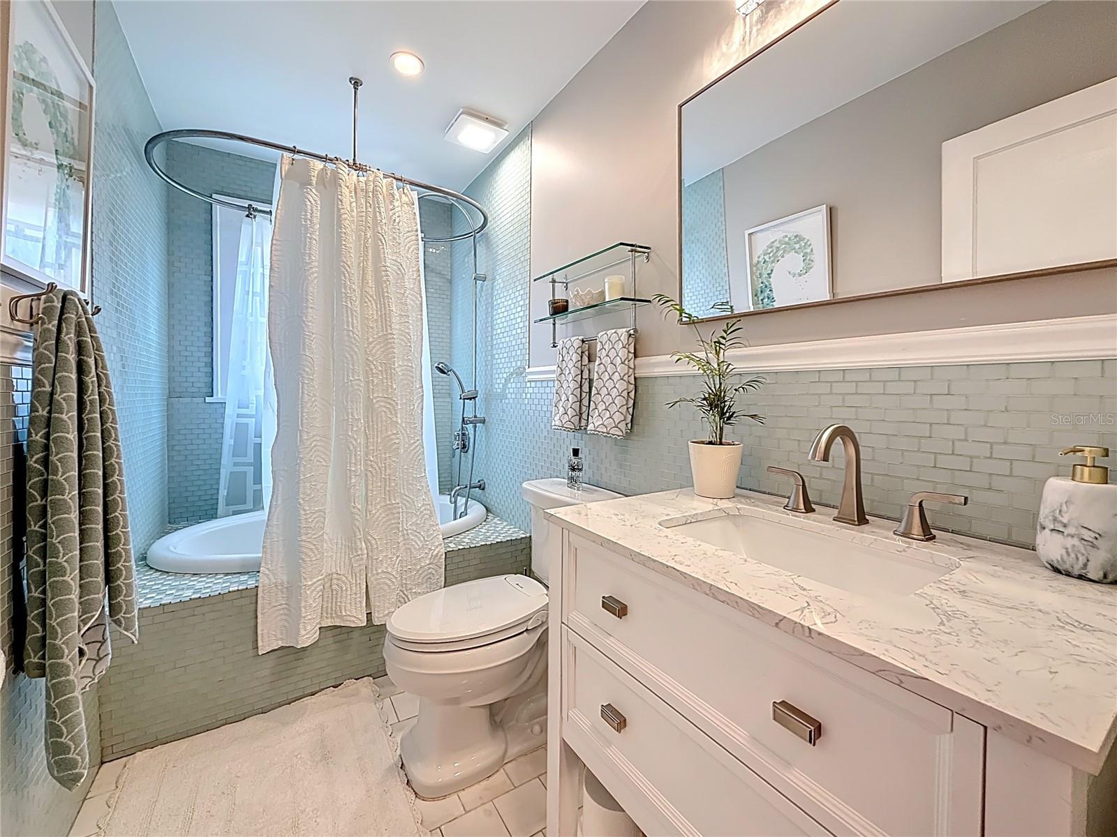 Image 33 of 60 For 231 15th Avenue Ne