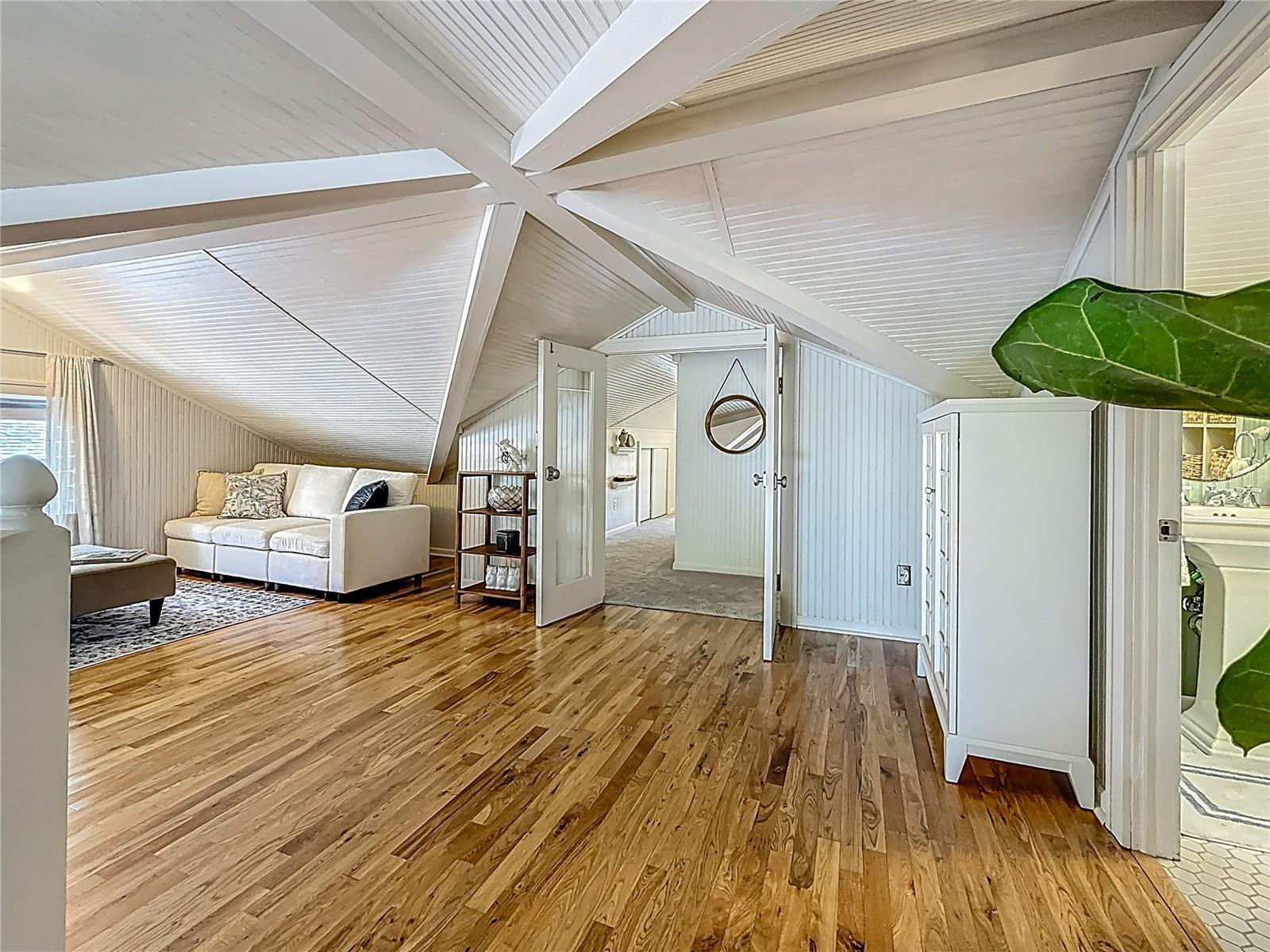 Image 36 of 60 For 231 15th Avenue Ne
