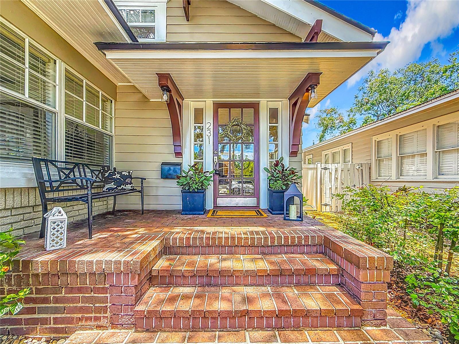 Image 4 of 60 For 231 15th Avenue Ne