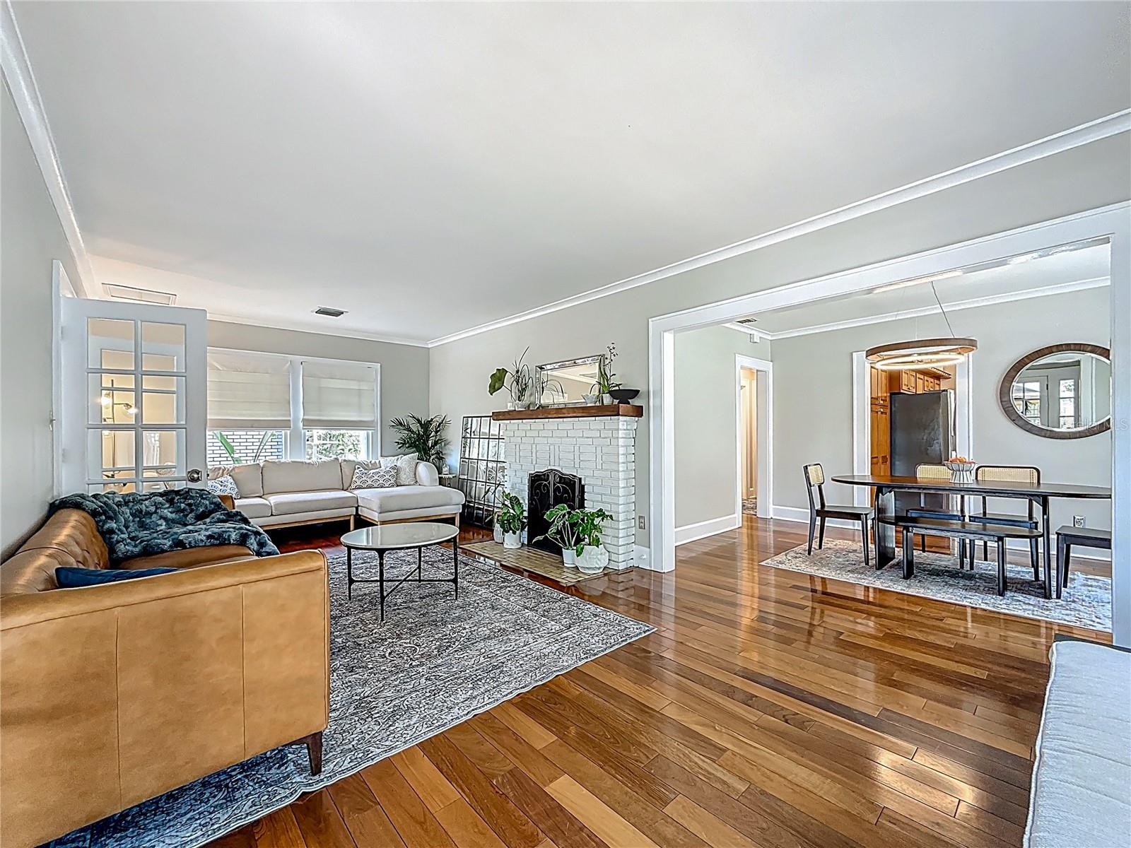 Image 5 of 60 For 231 15th Avenue Ne
