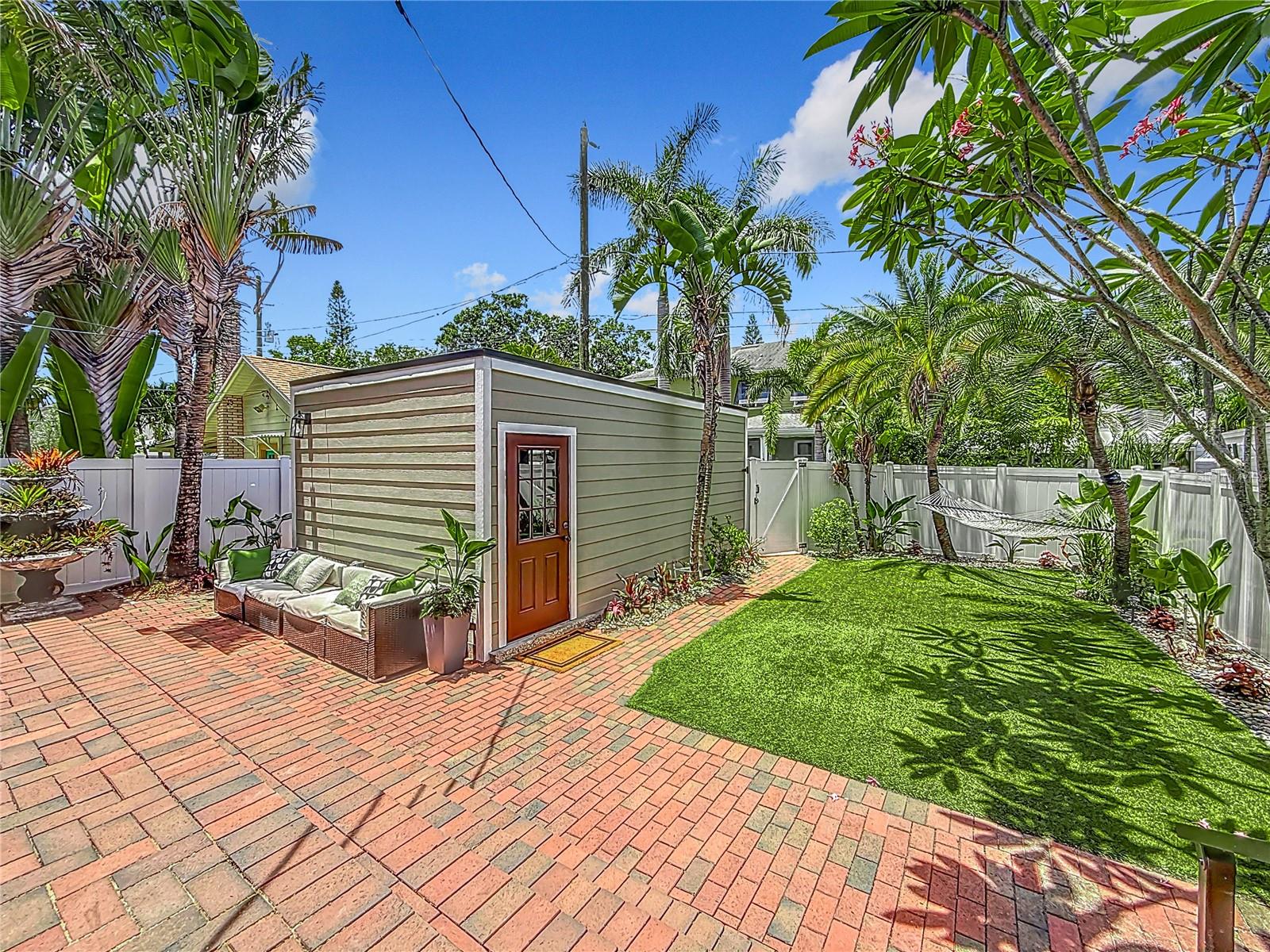 Image 53 of 60 For 231 15th Avenue Ne