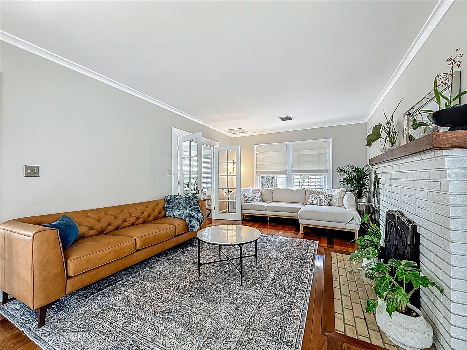 Image 7 of 60 For 231 15th Avenue Ne