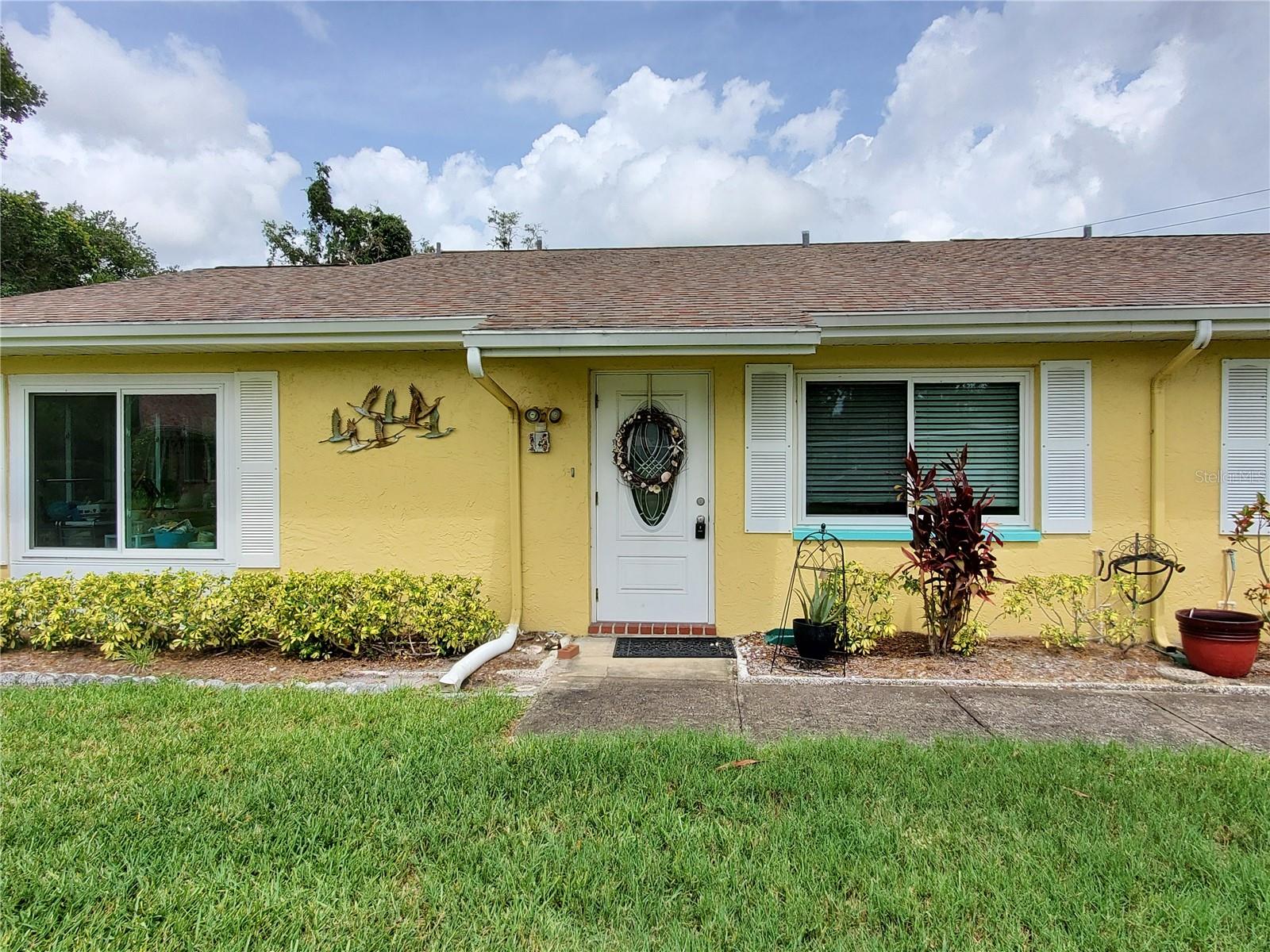 Details for 1907 Canterbury Lane 14, SUN CITY CENTER, FL 33573