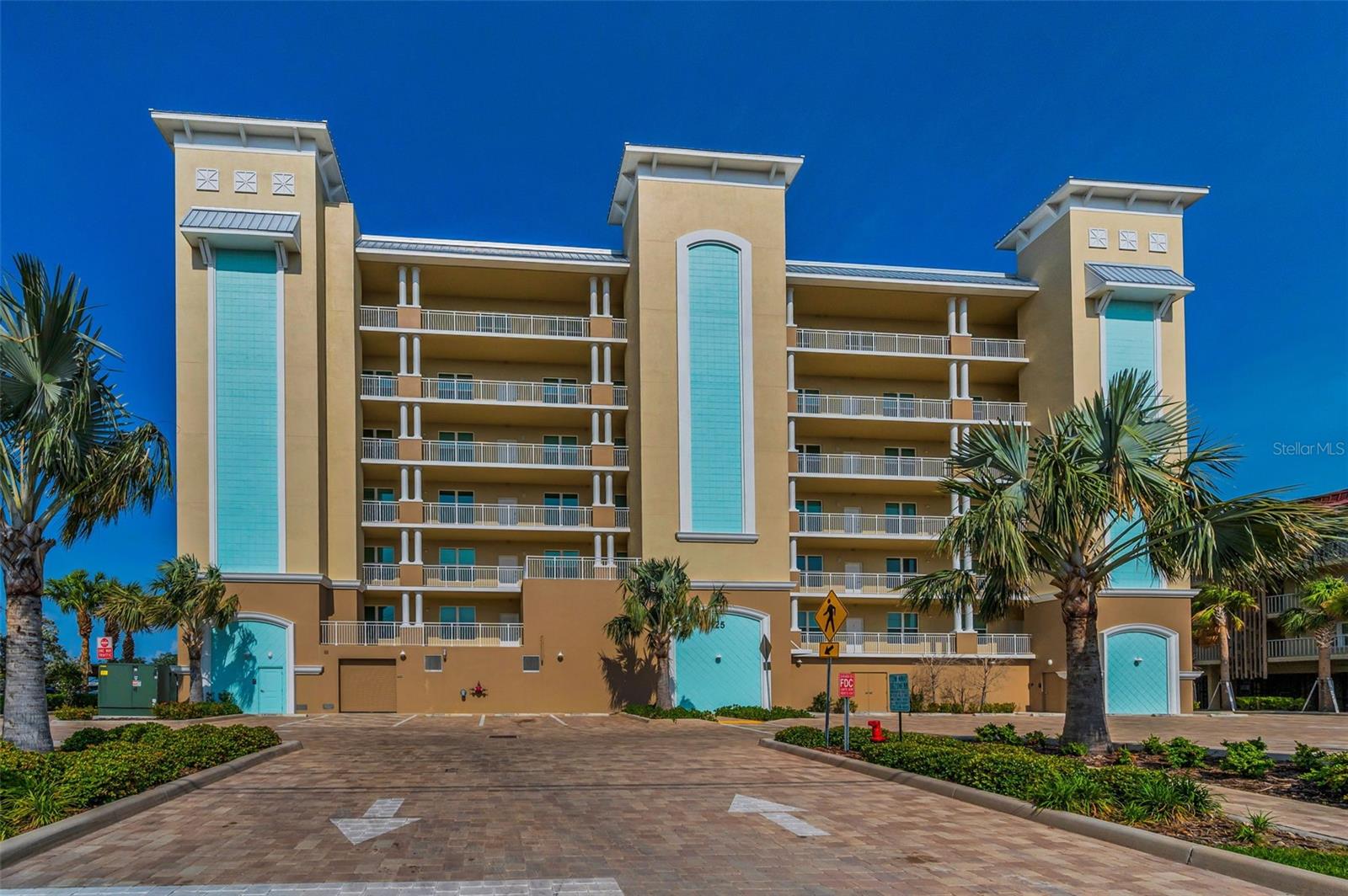 Image 8 of 69 For 125 Island Way 502