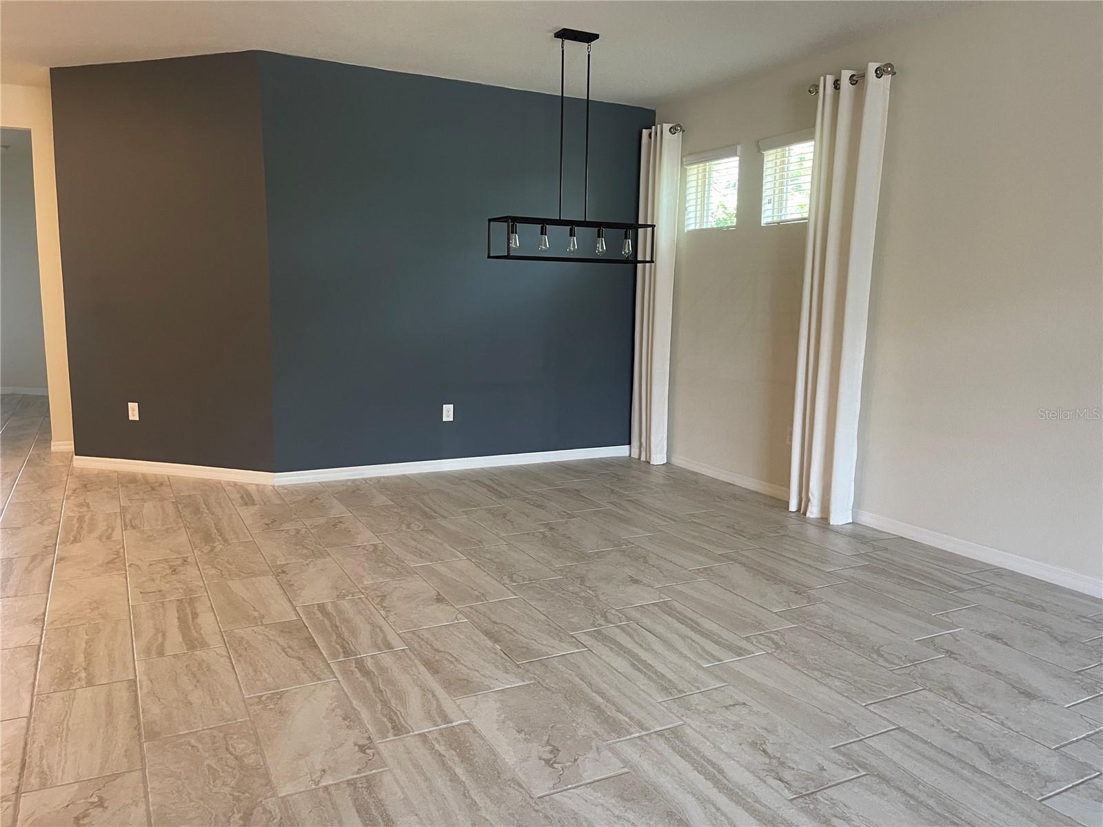 Image 18 of 25 For 12902 Payton Street