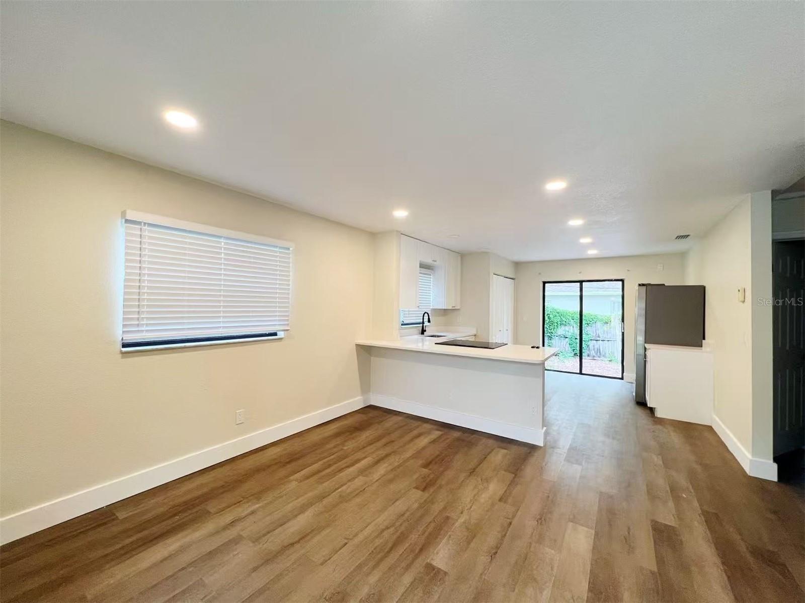 Image 4 of 11 For 1016 9 Th Avenue Nw A
