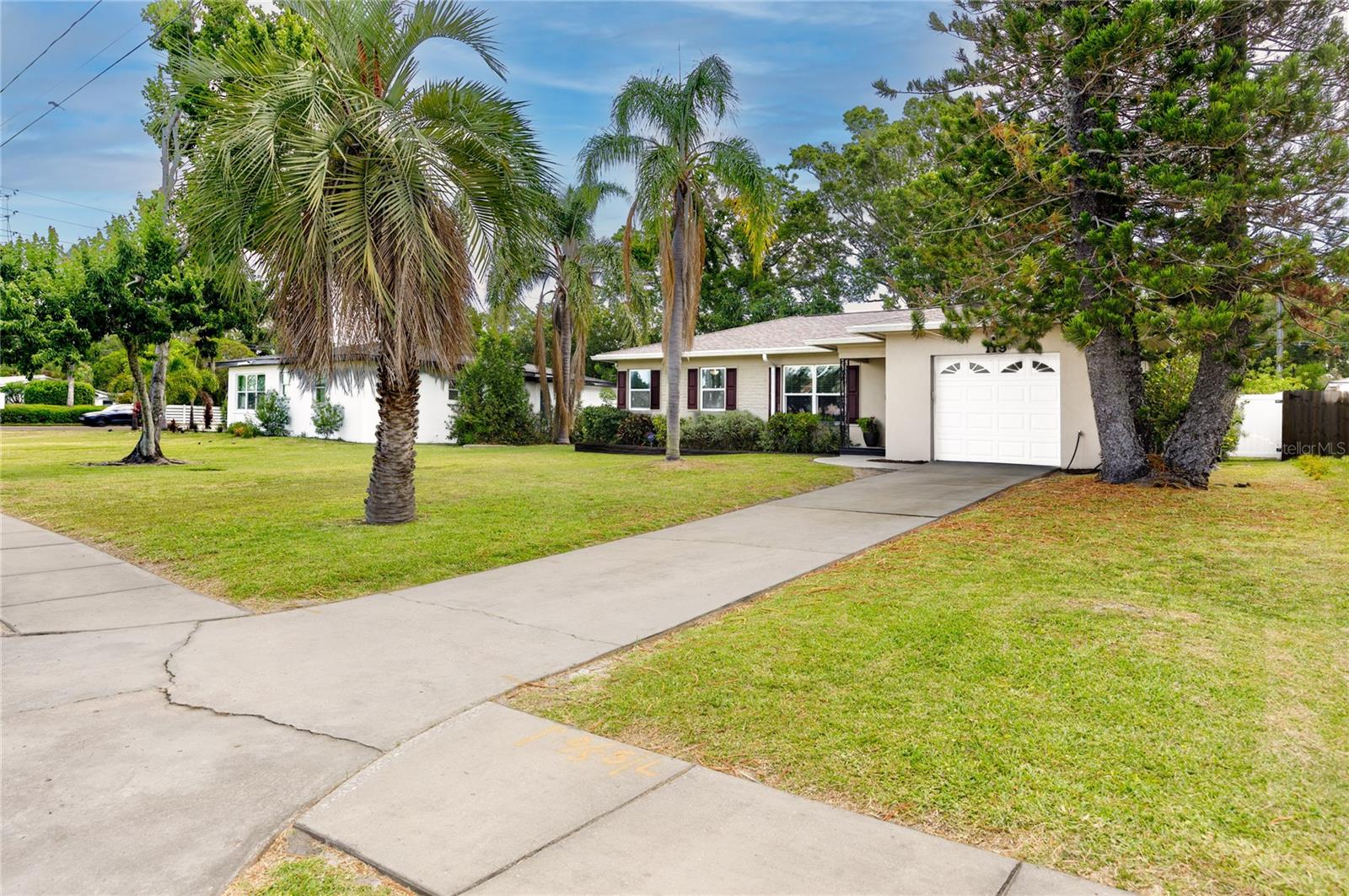 Image 3 of 36 For 119 Hillcrest Avenue
