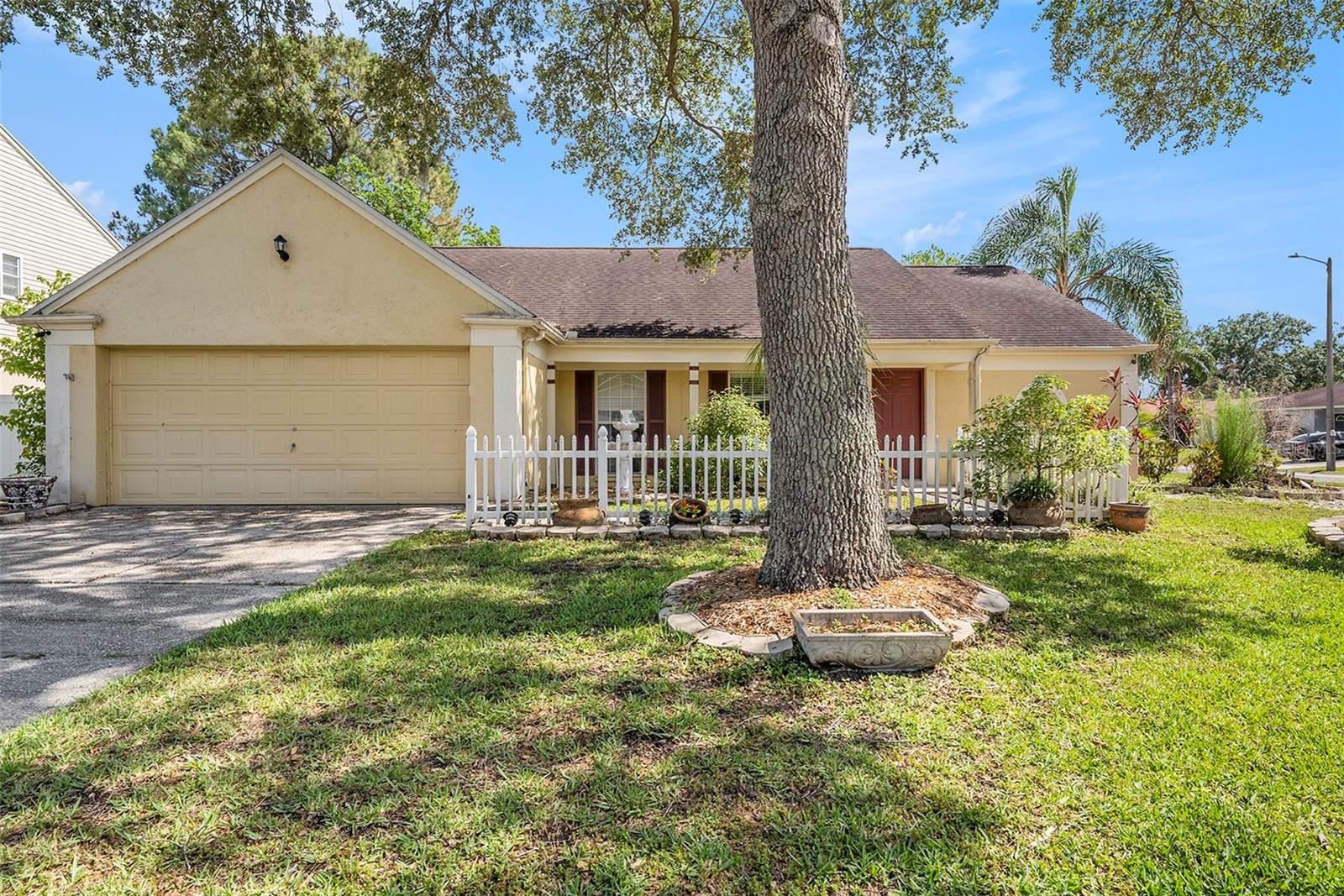 Details for 16201 Country Crossing Drive, TAMPA, FL 33624