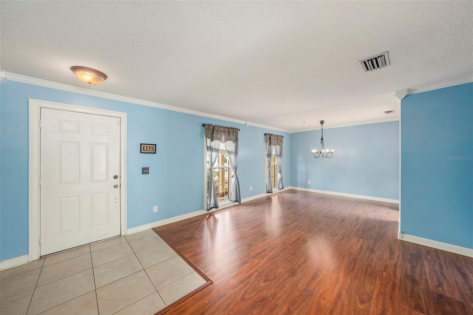 Image 4 of 26 For 16201 Country Crossing Drive