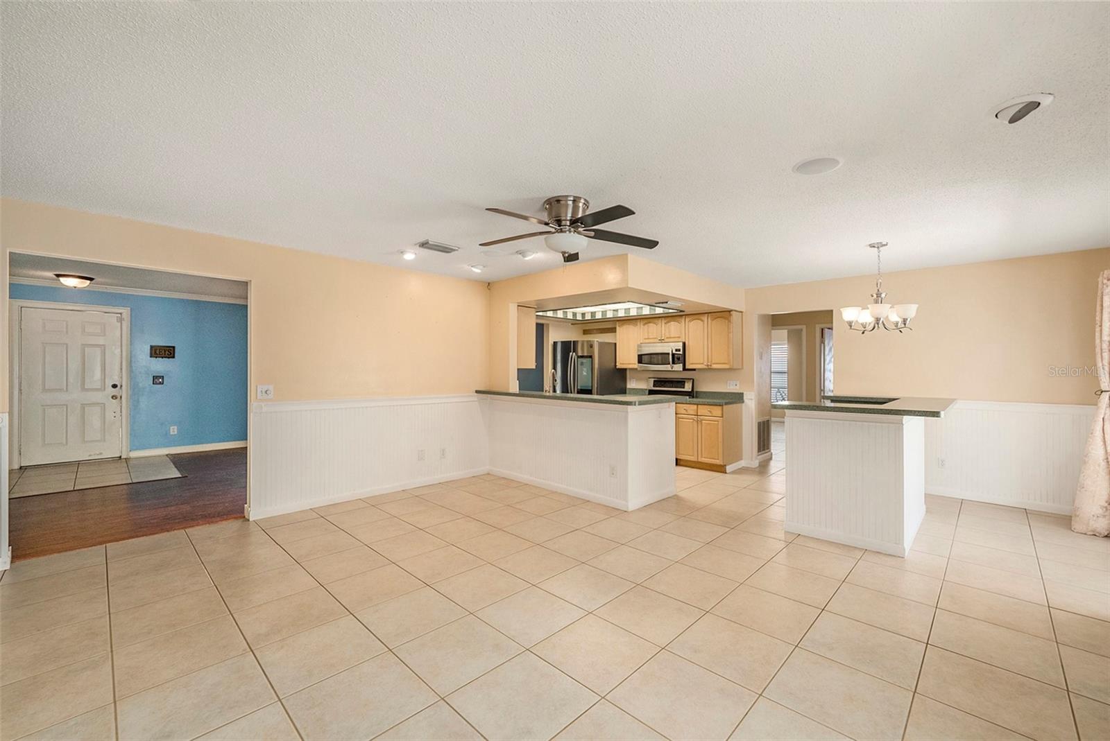 Image 6 of 26 For 16201 Country Crossing Drive