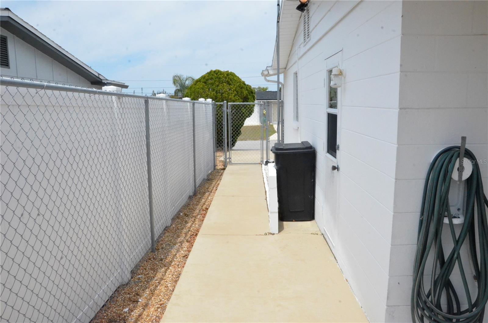 Image 17 of 17 For 4922 Genesis Avenue