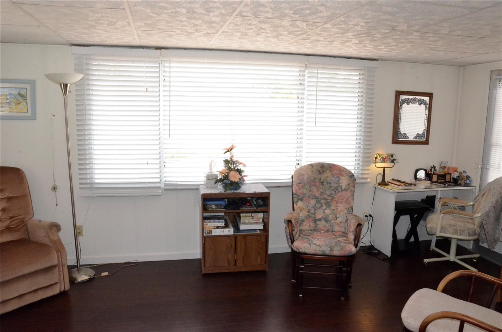 Image 5 of 17 For 4922 Genesis Avenue