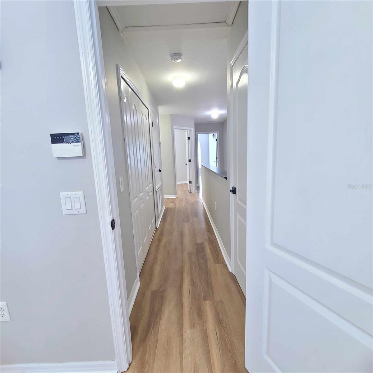 Listing photo id 16 for 6733 Lake Rochester Lane