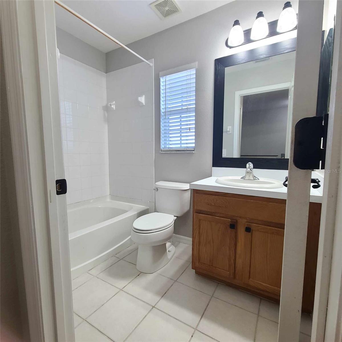 Listing photo id 21 for 6733 Lake Rochester Lane