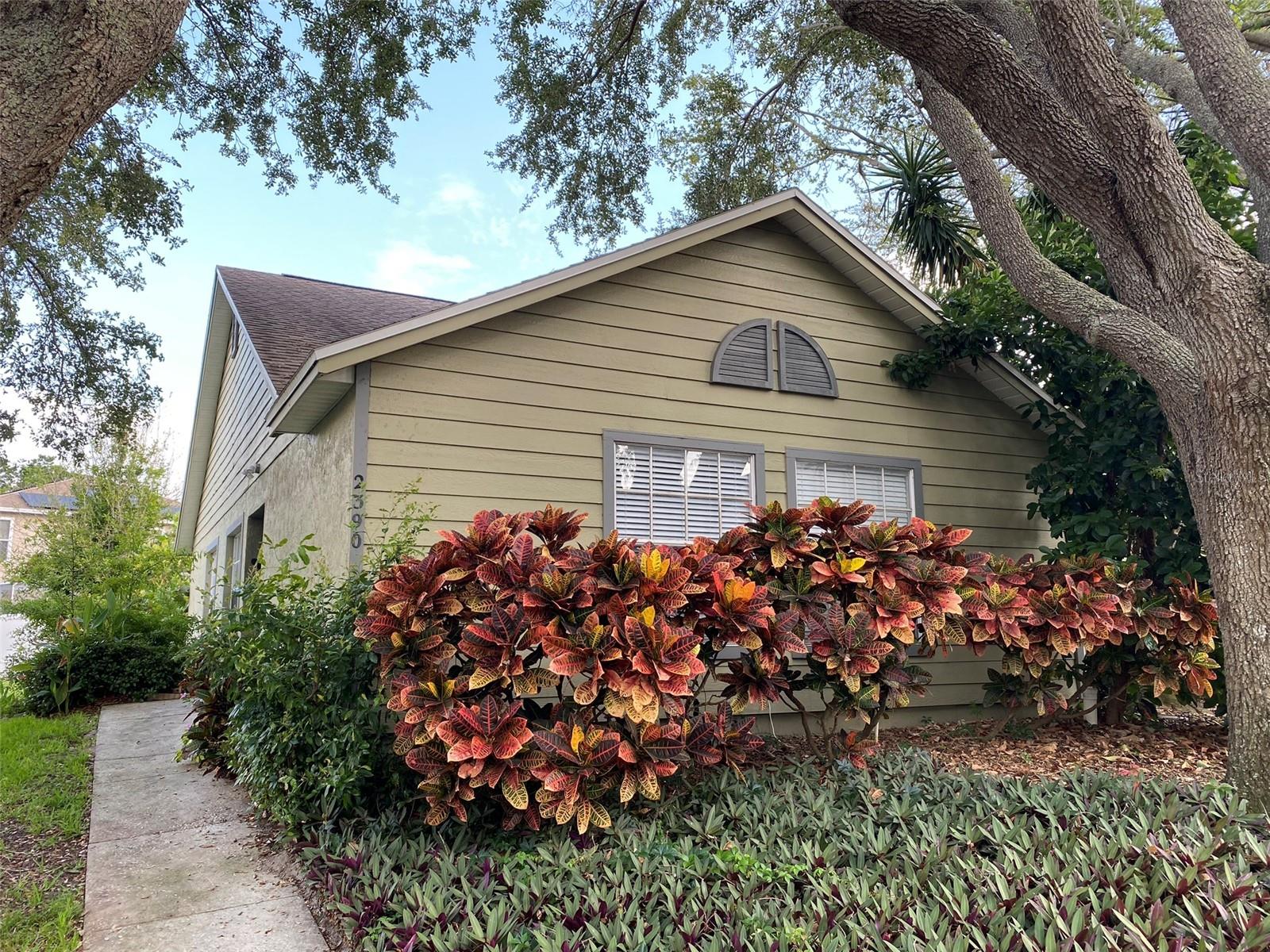 Details for 2390 Bentley Dr, PALM HARBOR, FL 34684