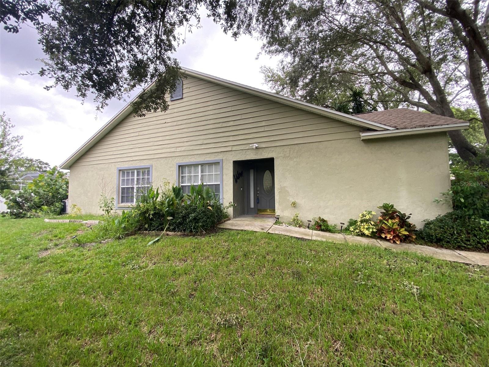 Image 3 of 49 For 2390 Bentley Dr